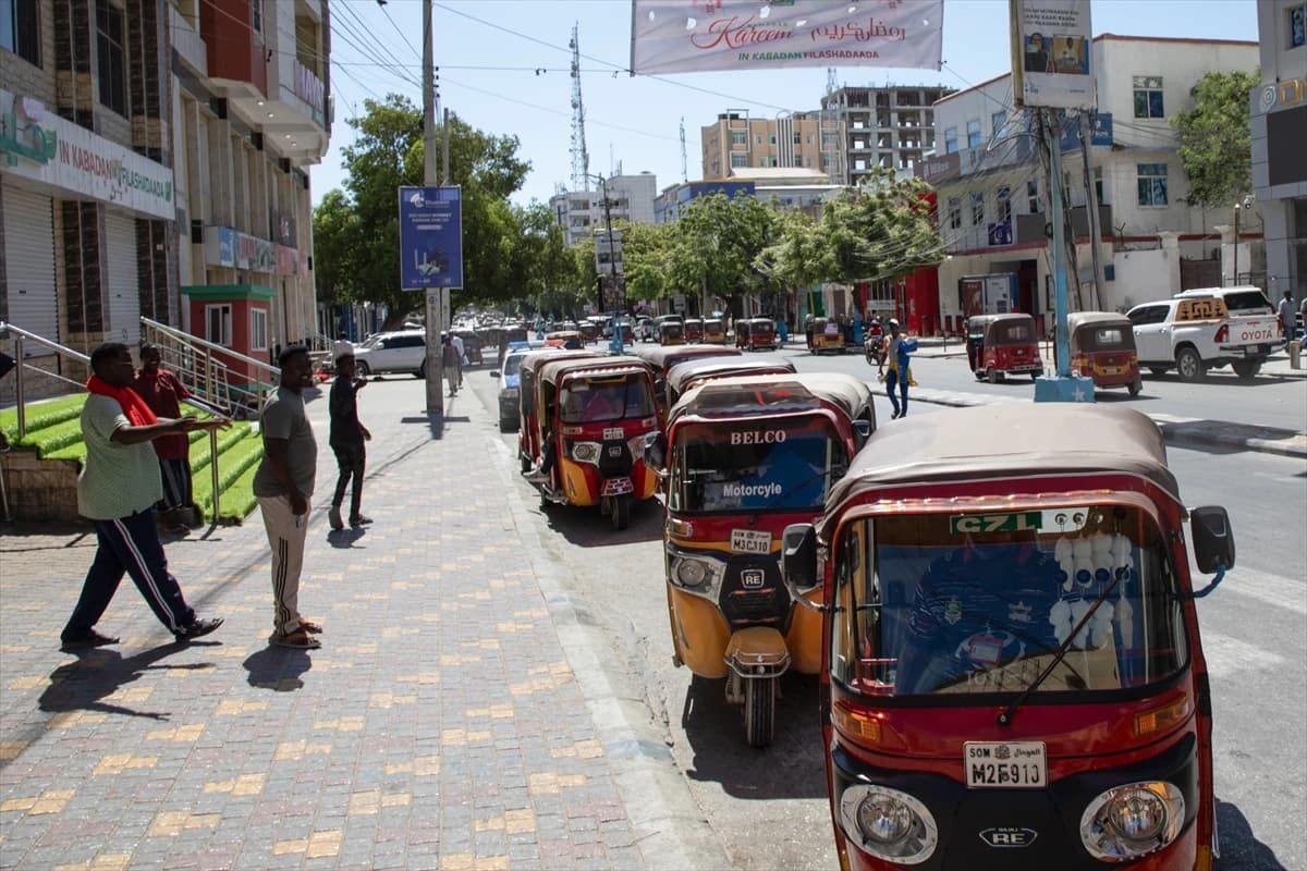 Somali’de akaryakıt fiyatları ABD-İsrail–İran savaşı sonrası yükseldi