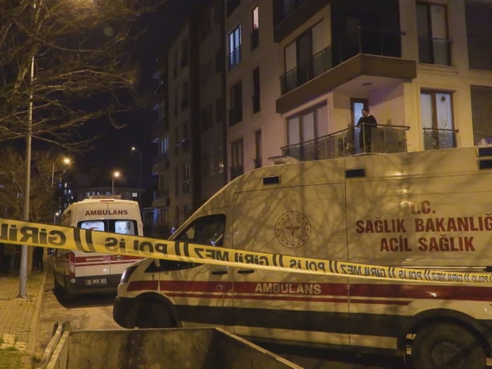 Çekmeköy'de aile katliamı! Annesine ve ağabeylerine kurşun yağdırdı