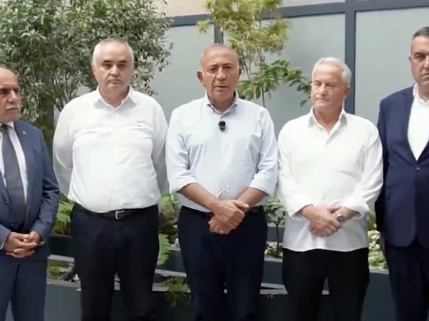 Biz göreve başladık
