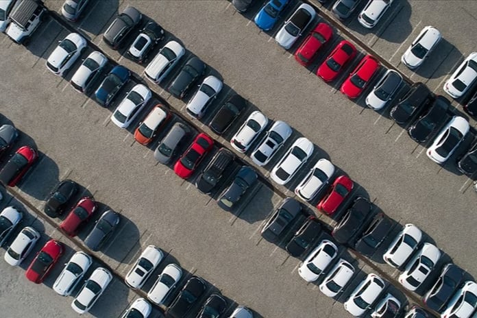 Otomobil ithalatına yeni düzenleme: Çin'e vergi zammı, ABD'ye indirim