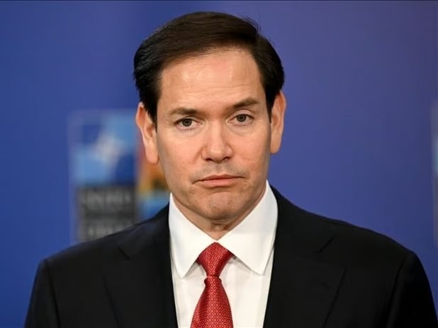 ABD Çinli öğrencilerin vizelerini iptal etmeye hazırlanıyor