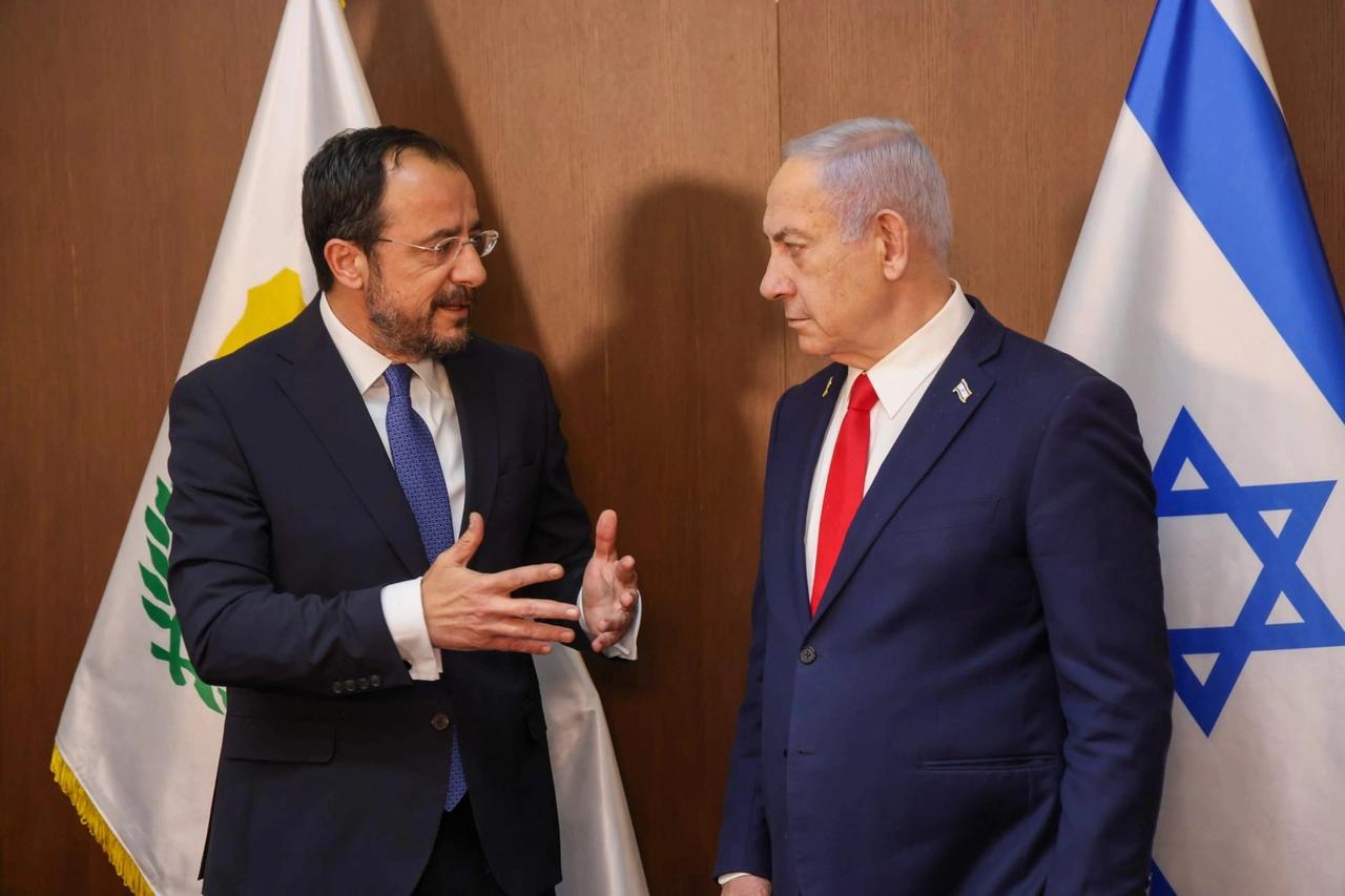 Rum basını itiraf etti: Netanyahu’nun kaybetmesi Hristodulidis için büyük risk