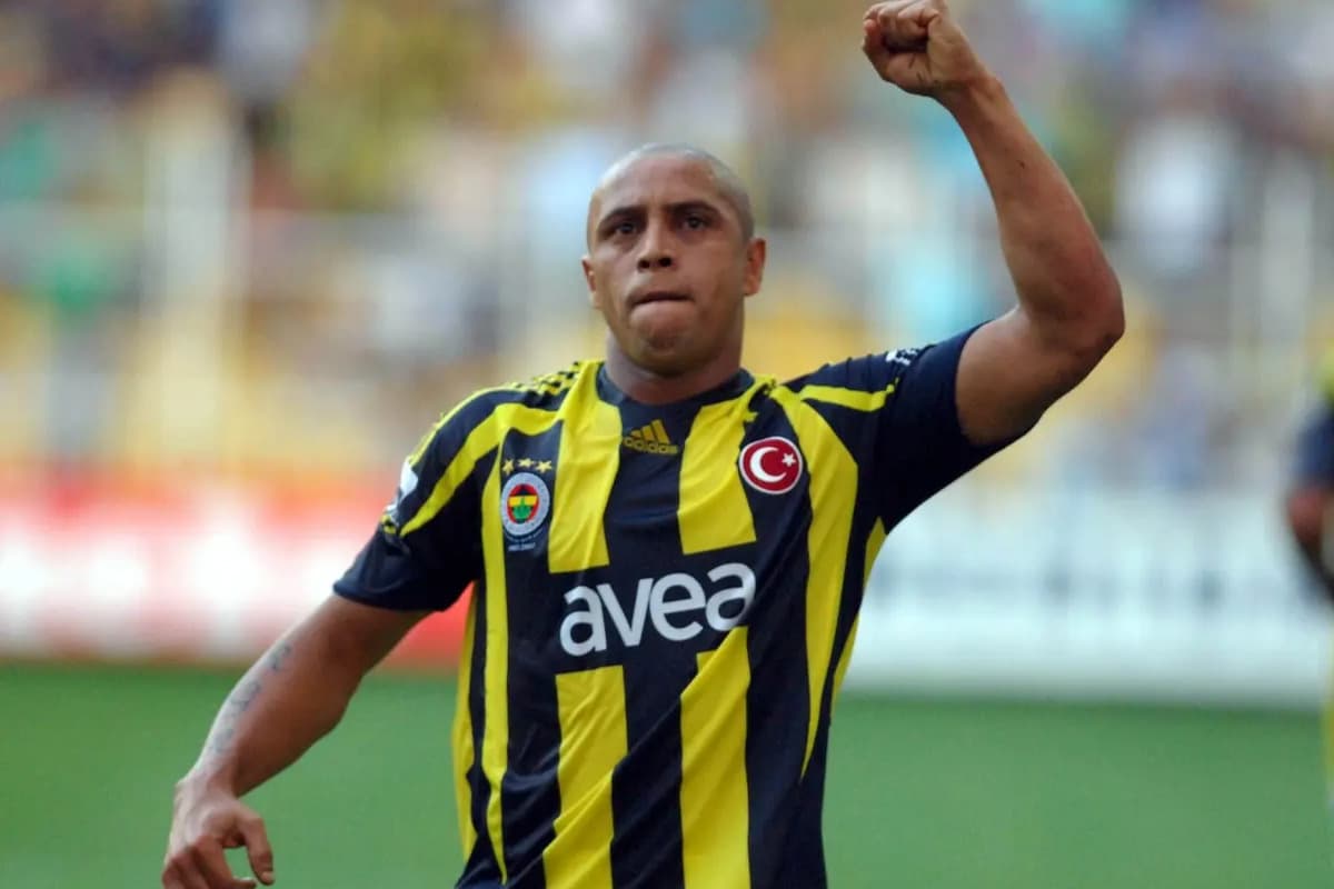 Eski Fenerbahçeli yıldız Roberto Carlos için Müslüman oldu iddiası