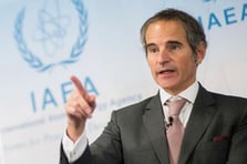 İran UAEA ile işbirliğini askıya aldı