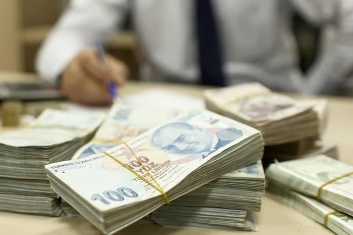 Çalışma saatlerini kısaltmak ne kadar gerçekçi? Uzmanı değerlendirdi