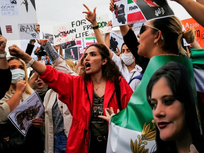 İran’da kampüsler boşaltılıyor: Üniversitelerde uzaktan eğitim dönemi başladı