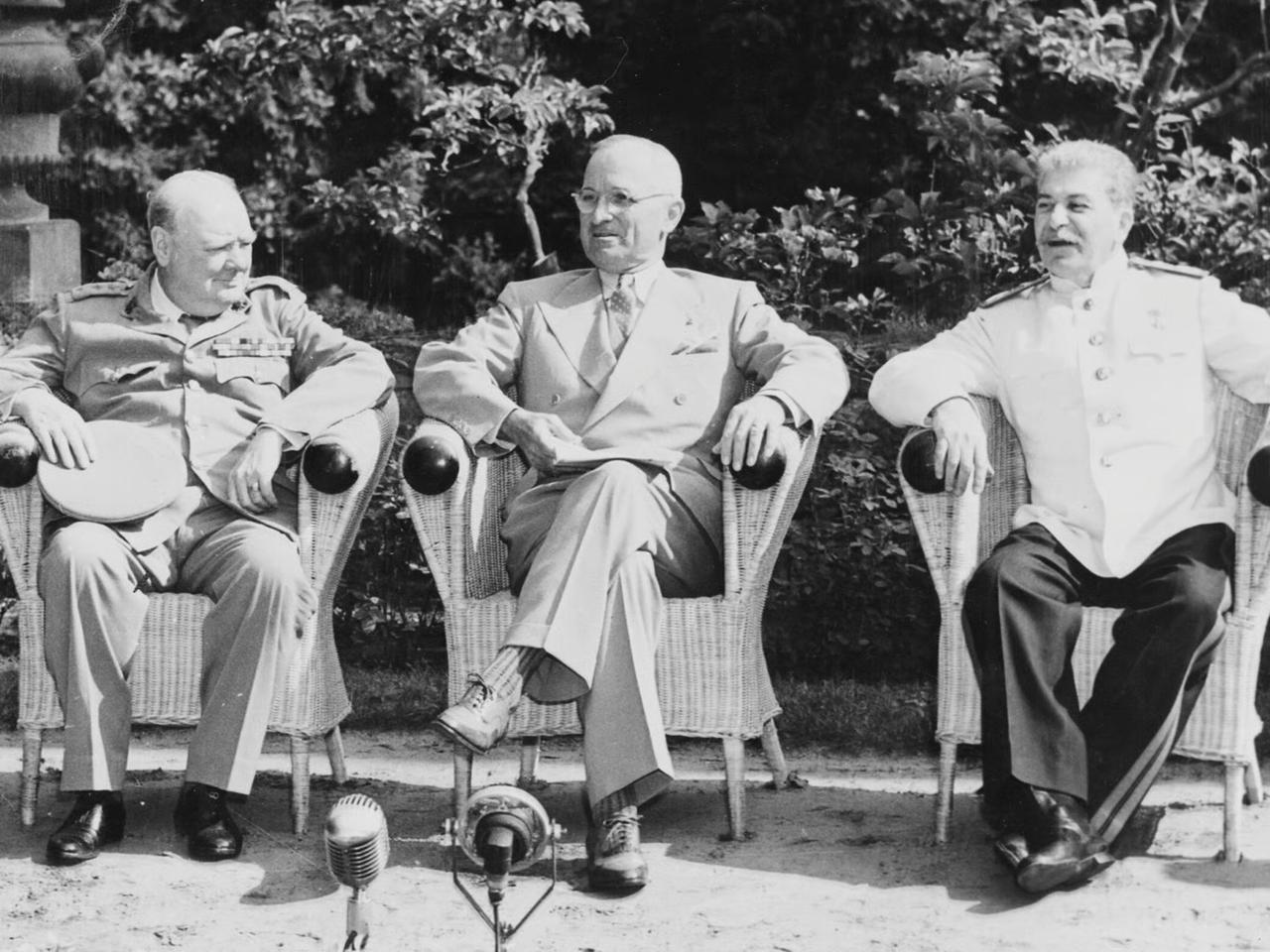 Potsdam Konferansı'nda "Üç Büyük" dünyanın kaderini çizdi