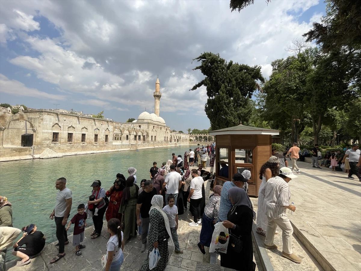 Balıklıgöl'e yoğun rağbet sürüyor