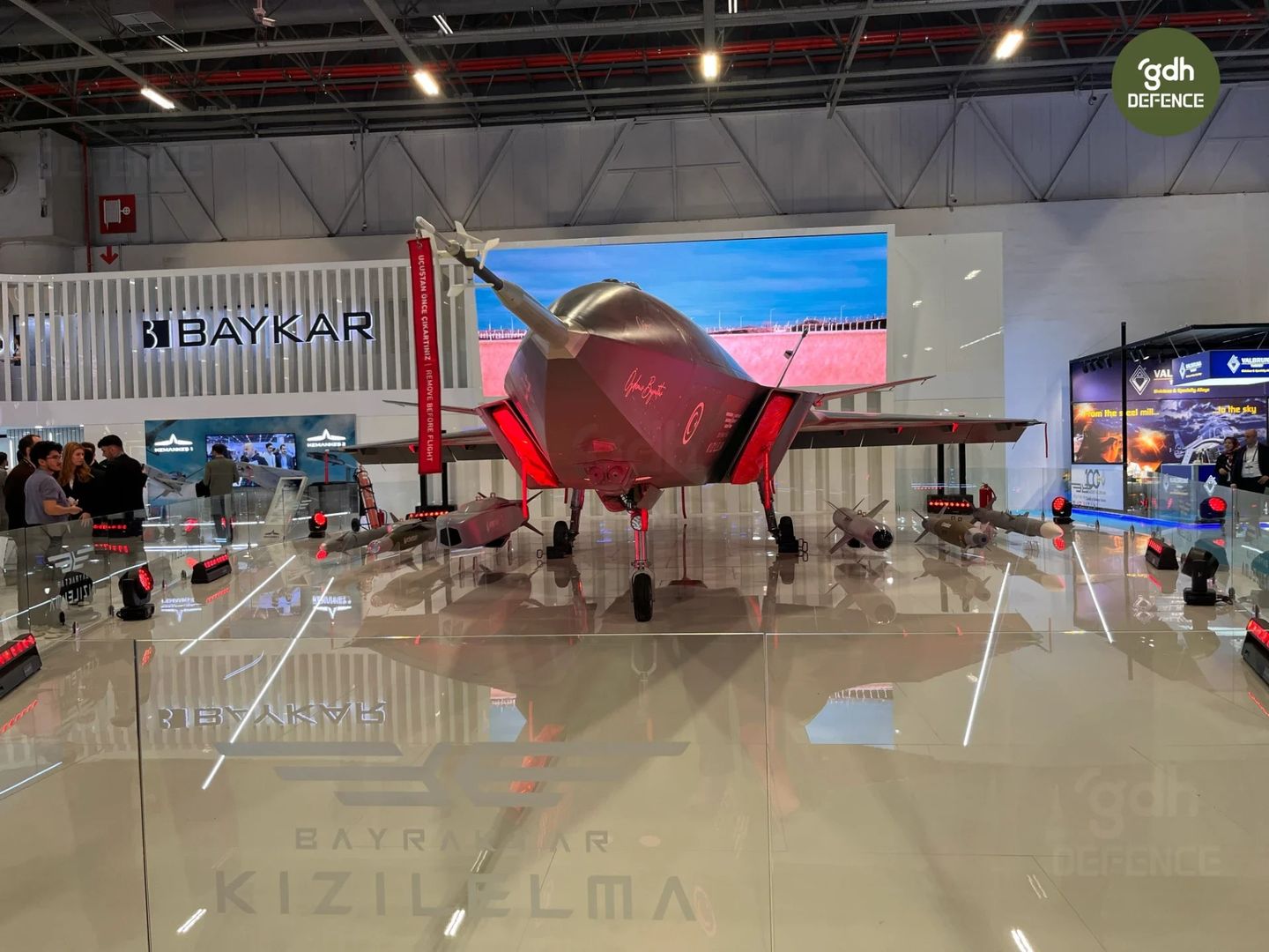 Bayraktar KIZILELMA’da seri üretim başladı, ilk teslimatlar 2026’da