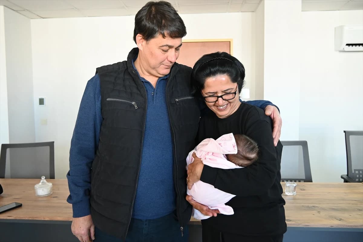 Antalya'da devlet korumasındaki 10 çocuk sıcak yuvalarına kavuştu
