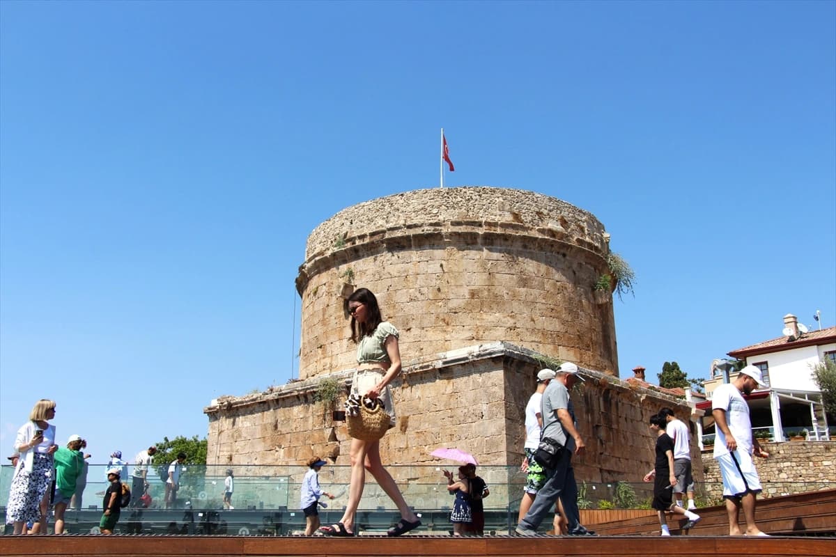 Kaleiçi'nden geçmişe: 2 bin yıllık tarih Antalya'da ölümsüzlük kazanıyor