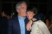 Epstein'in suç ortağından "daha fazla belge yayınlamayın" çağrısı