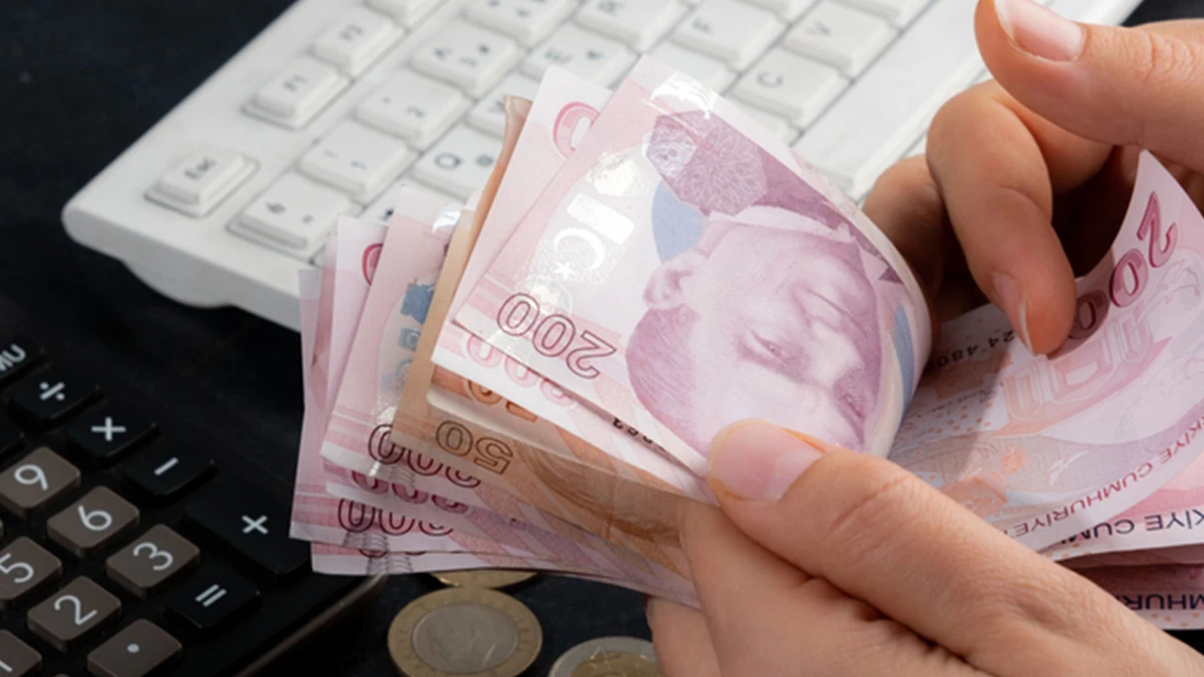 Politika faizi yükseltilebilir mi?