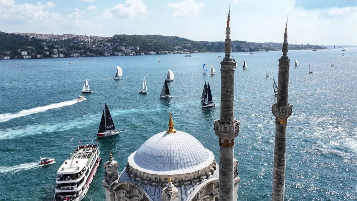 Yelkenler bu kez Zafer Kupası için çekildi