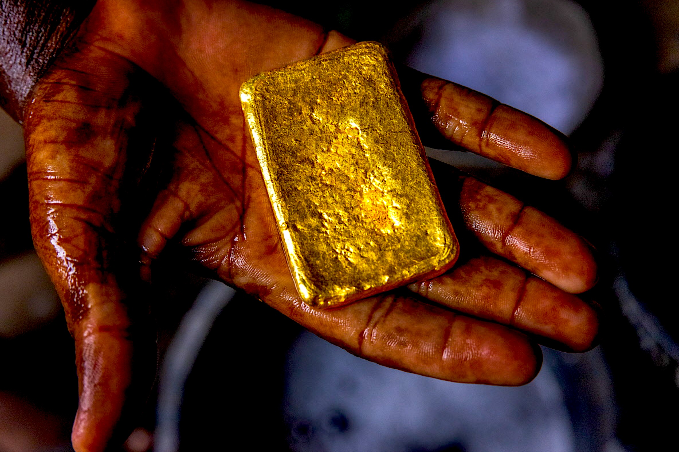 Global Powers Push Ghana to Halt Gold Royalty Hike
