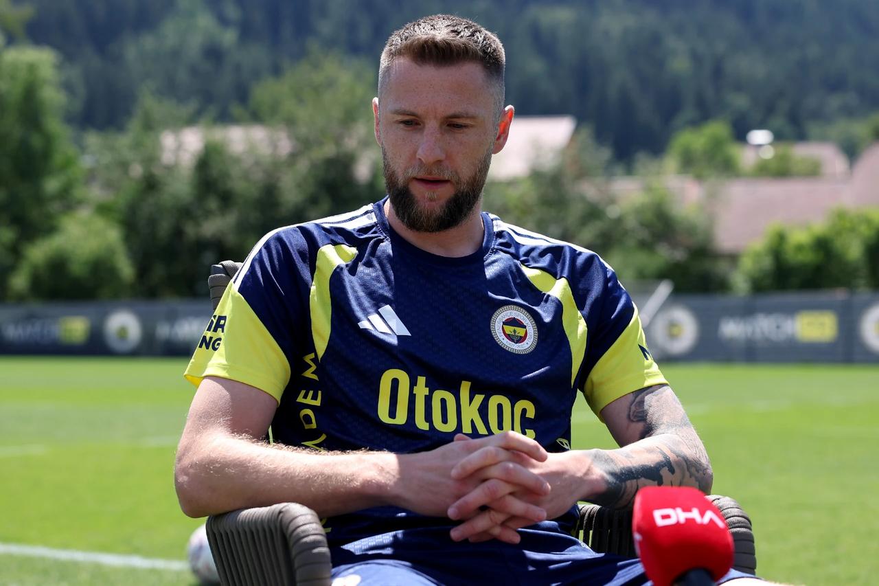 ''Fenerbahçe'yi birinci sıraya koyarım"