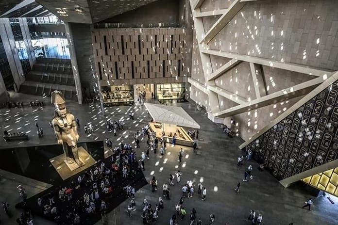 Dünyanın en büyük arkeoloji müzesi ziyaretçilerini ağırlamaya başladı