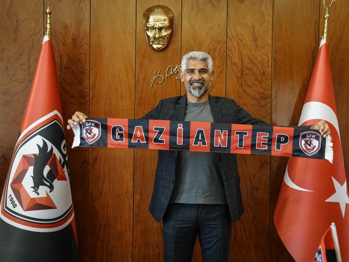 Süper Lig'e yükselten hoca Gaziantep'te: İsmet Taşdemir