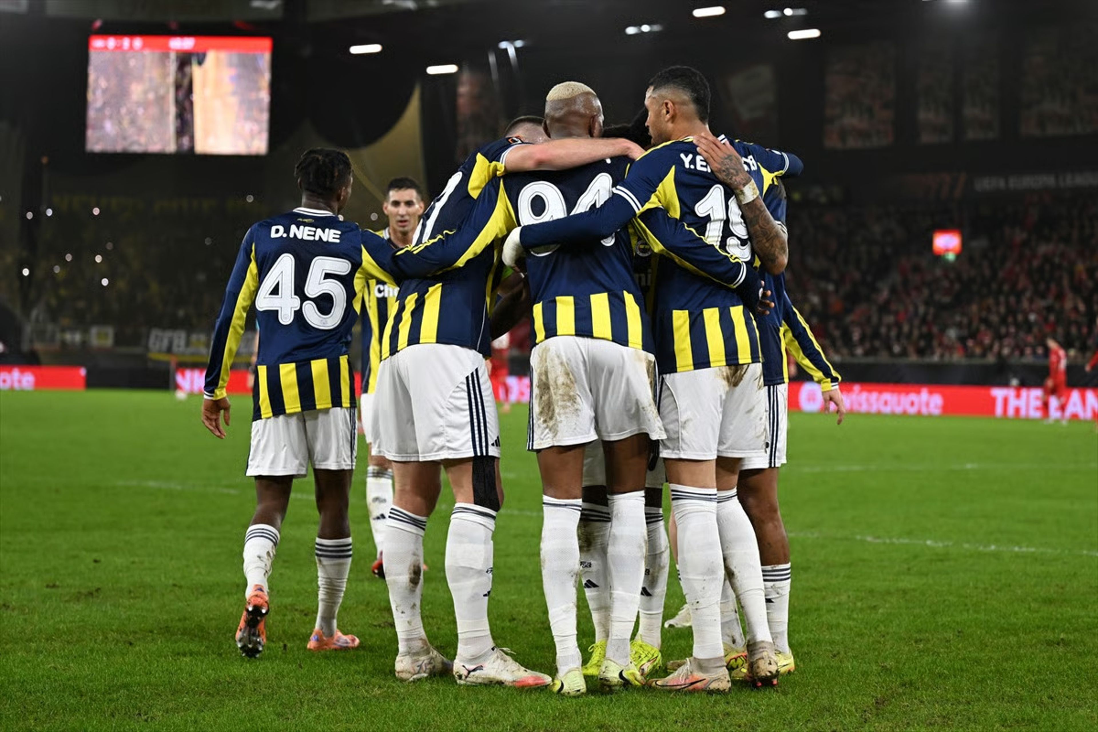 Fenerbahçe'den deplasmanda ilk galibiyet: Talisca'dan Hat-trick, Play-off kapısı aralandı