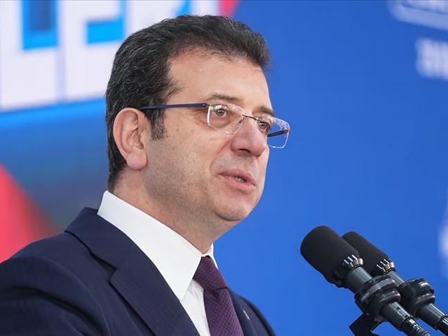 Ekrem İmamoğlu'na 1 yıl 8 ay hapis cezasına çarptırıldı