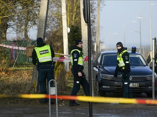 Mönchengladbach'ta küçük uçak evin üzerine düştü: 2 ölü