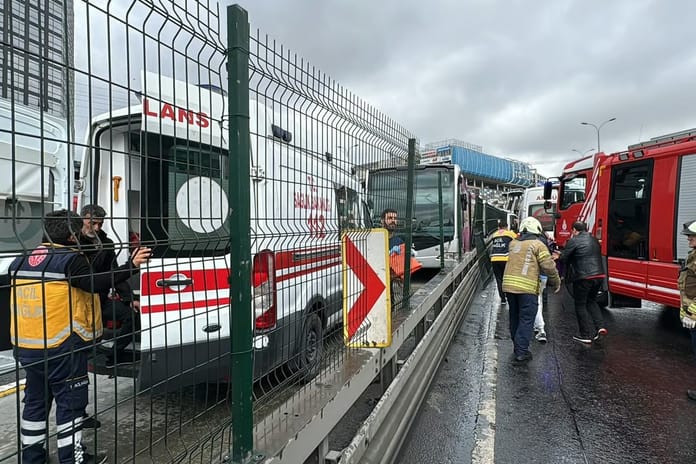 1 kişinin öldüğü metrobüs kazası göz göre göre mi geldi?
