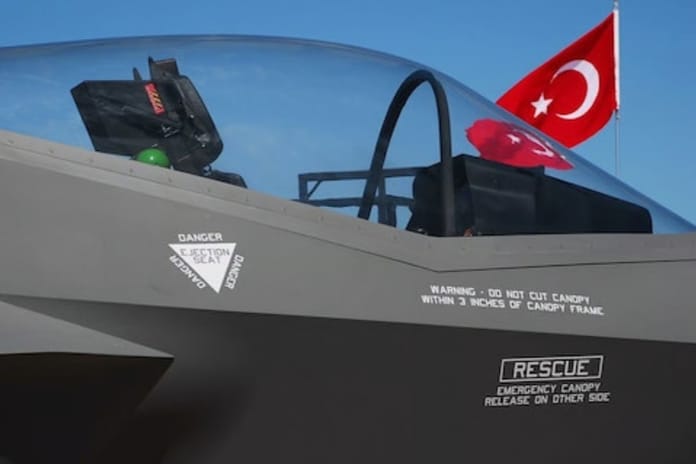 Trump’ın F-35 mesajı Atina’da tedirginlikle karşılandı