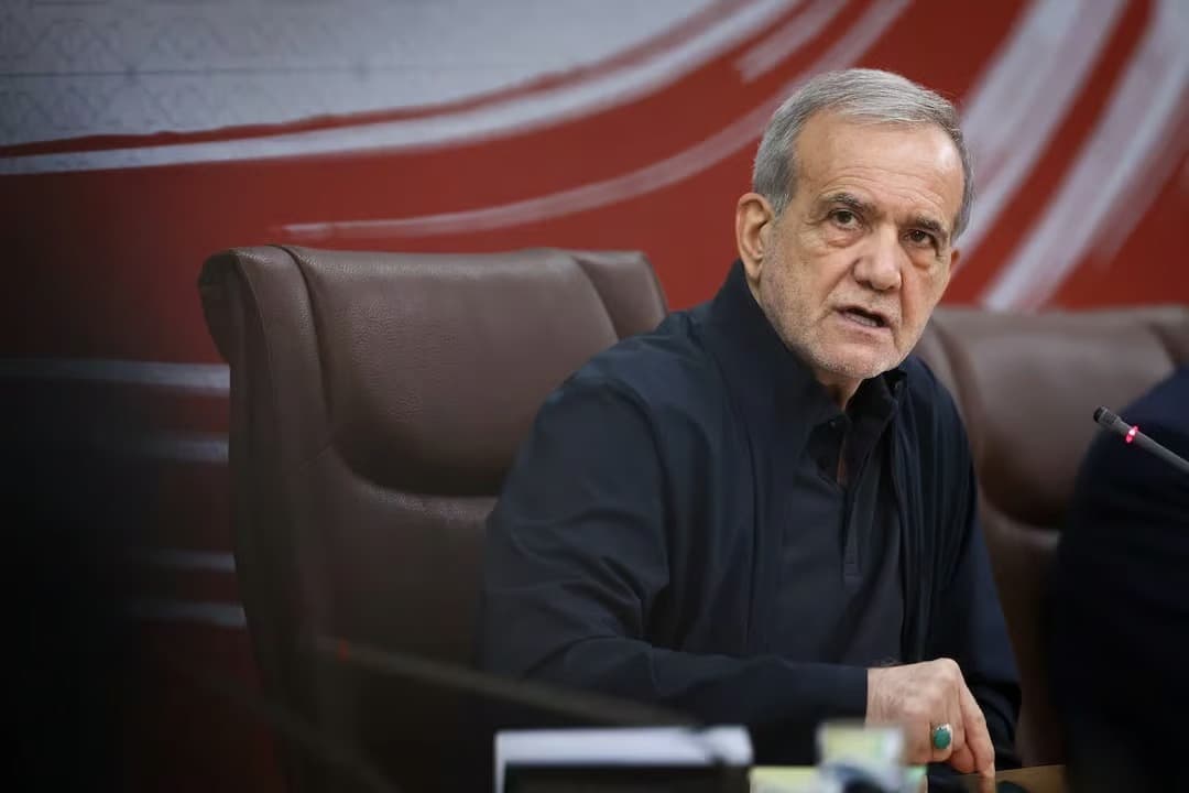 Pezeşkiyan: Hamaney'in durumu iyi