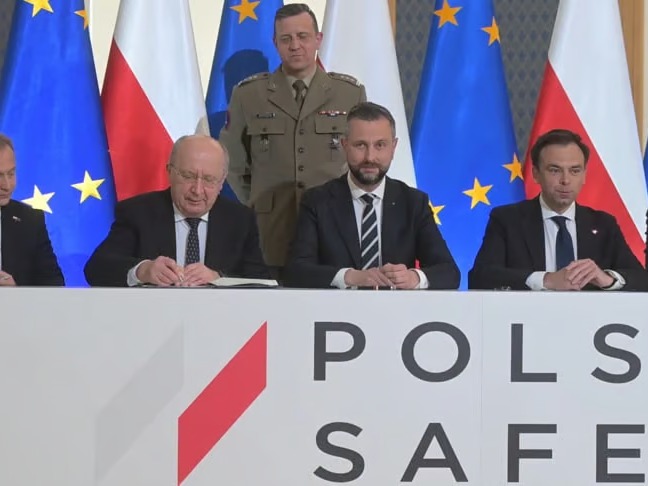 Polonya, SAFE programı kapsamında 43,7 milyar avroluk kredi anlaşması imzaladı