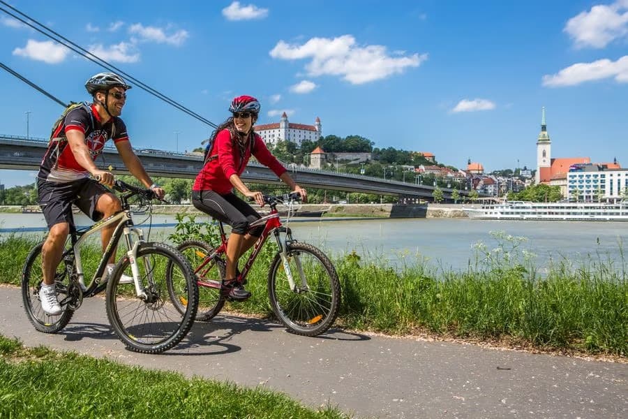 Slovakya'da hız sınırı kararı dalga konusu oldu
