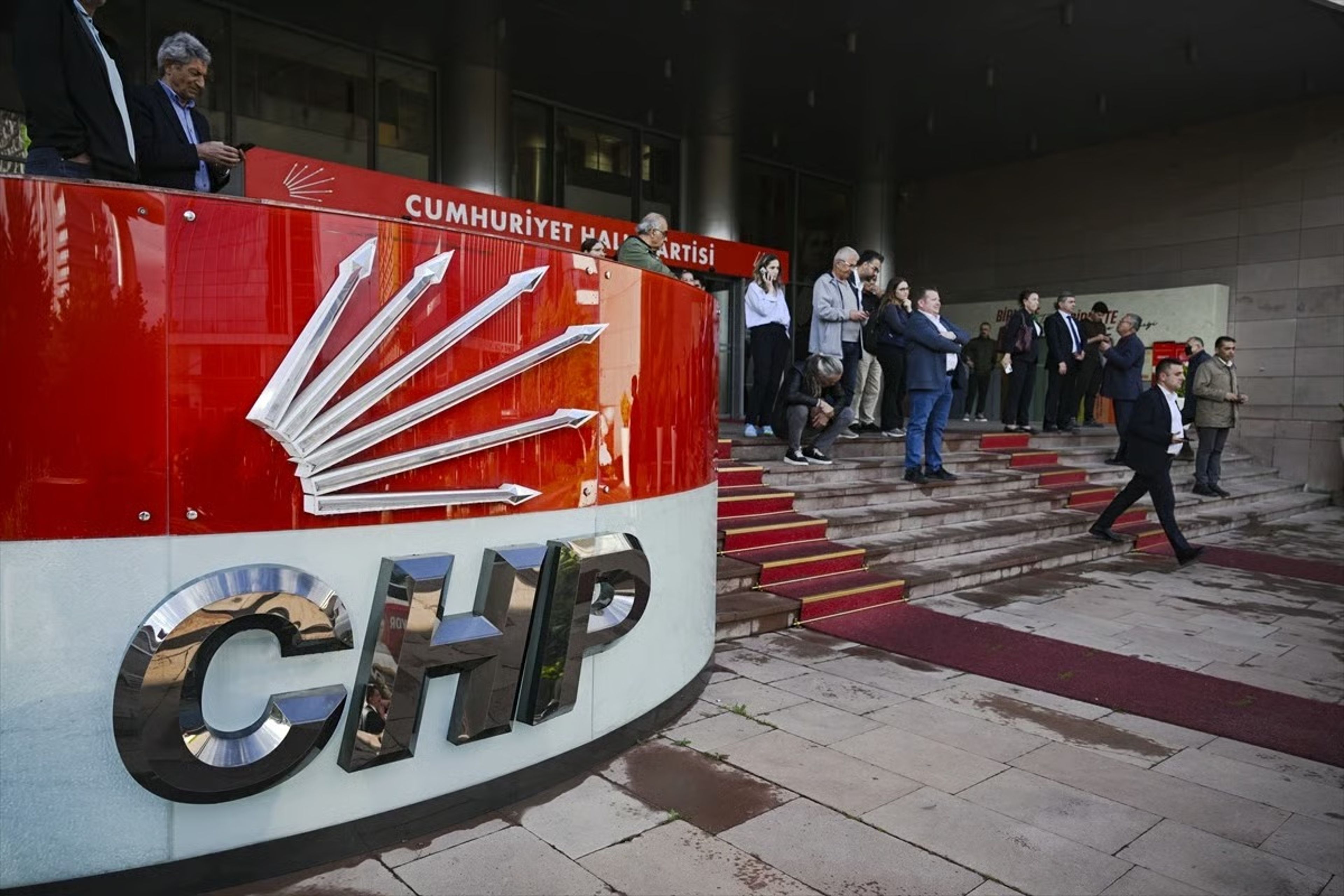 Son dakika... YSK'dan flaş CHP kararı: 'Mutlak butlan' itirazı reddedildi!