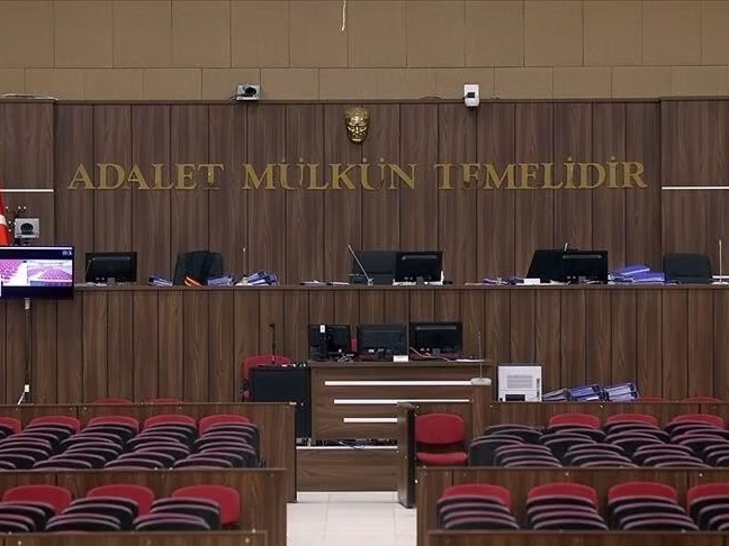 Deprem konutları ihaleleri üzerinden dolandırıcılığa 847 milyon liralık ceza