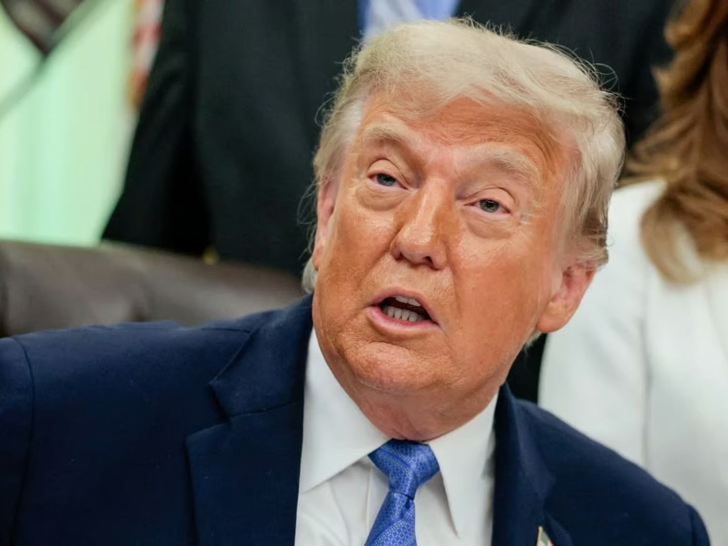Trump'tan İran'a peş peşe tehditler: Hürmüz Boğazı kapanırsa İran yok olur