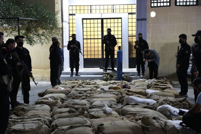 Şam'da dev uyuşturucu operasyonu: 12 milyon kaptagon hapı ele geçirildi