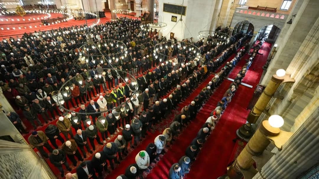 Cuma namazı saati 28 Ağustos | Diyanet ile bugün İzmir, Ankara, İstanbul Cuma namazı saat kaçta, ne zaman?