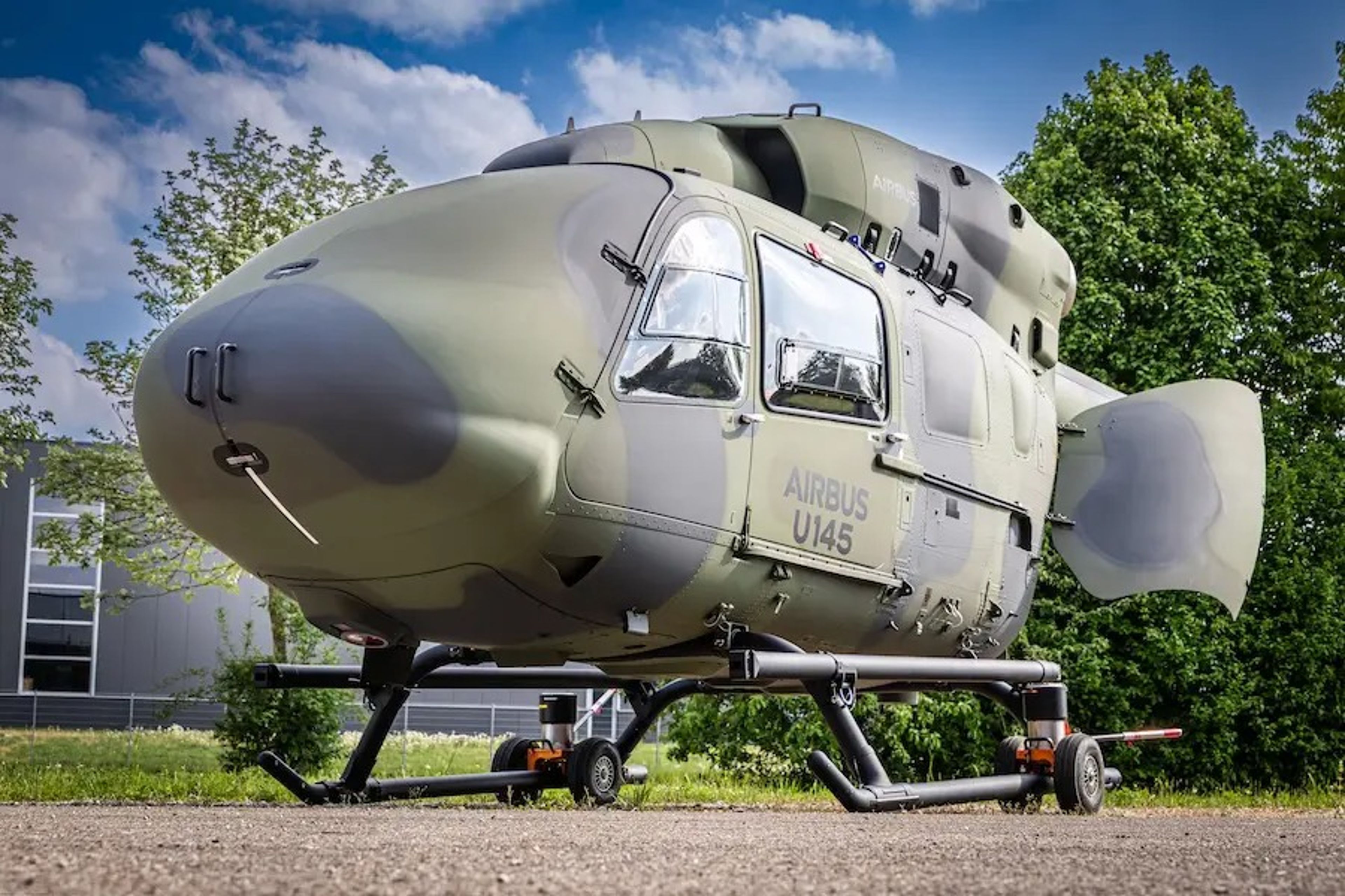 Airbus yeni nesil insansız helikopteri U145'i tanıttı