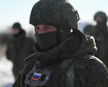 AB Ukrayna’da savaşan Rus askerlerine seyahat yasağını tartışıyor