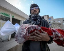 İsrail'in yardım girişine izin vermediği Gazze'de 7 aylık bebek soğuktan öldü