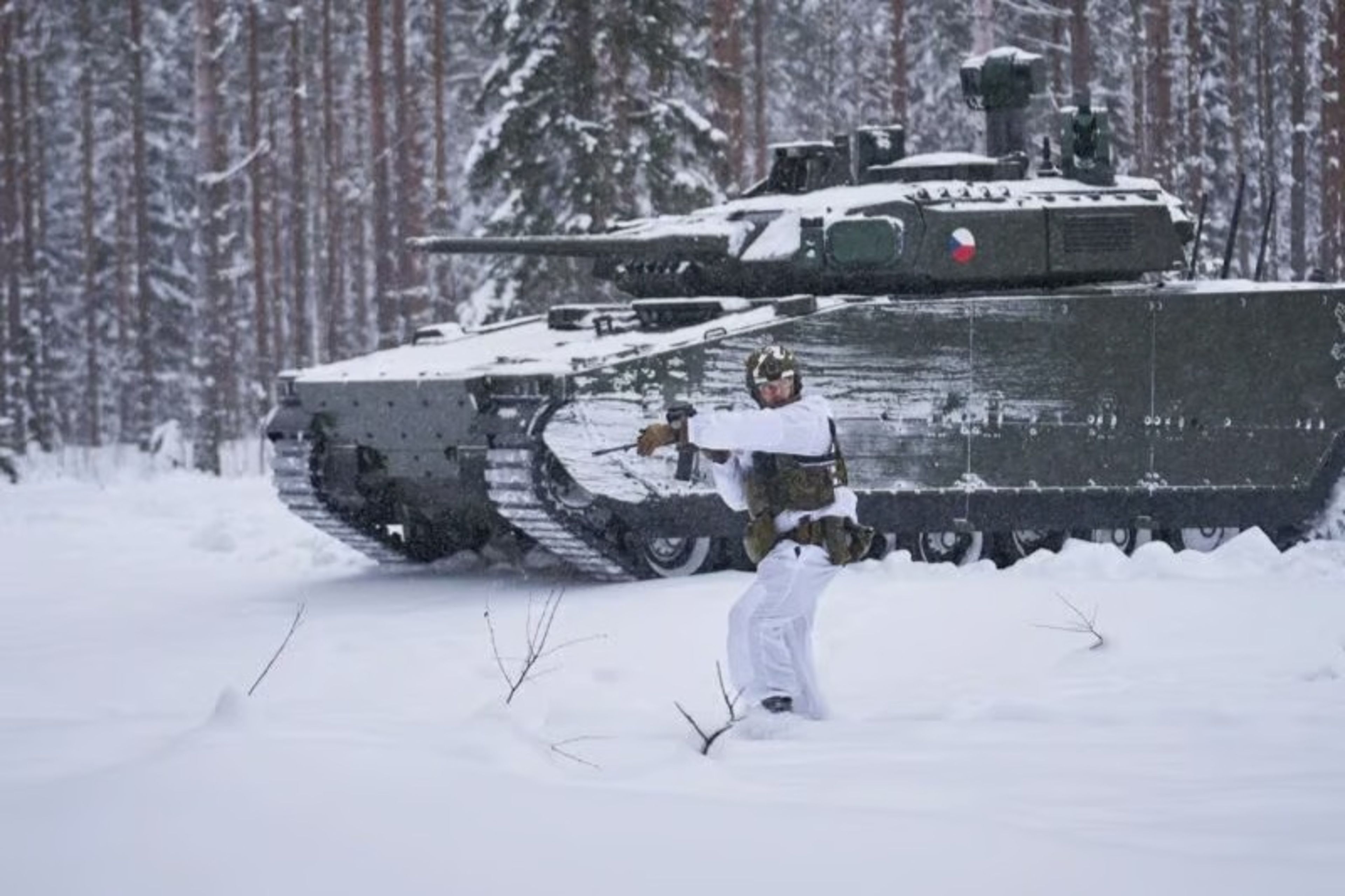 Çekya Ordusu, yeni nesil CV90 MkIV zırhlı muharebe aracını İsveç’te test ediyor