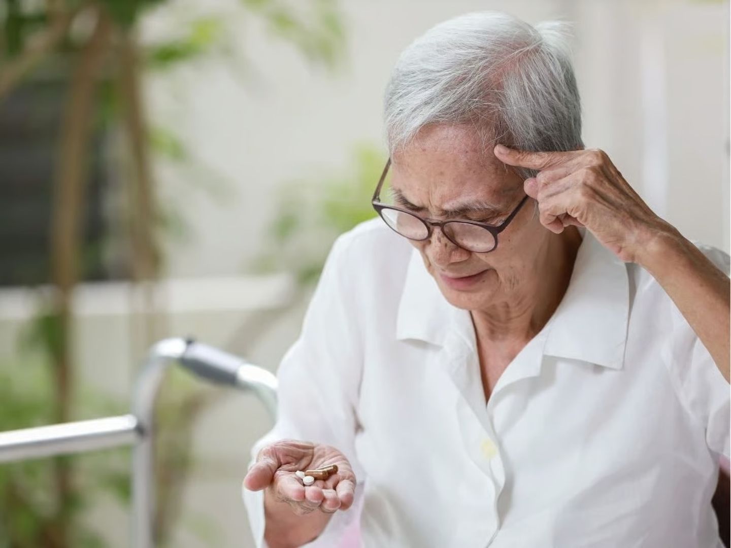 Unutkanlık başlamadan yıllar önce beyni sarıyor! Uzmanlar Alzheimer'ı durduran yeni tedavi yöntemlerini anlattı