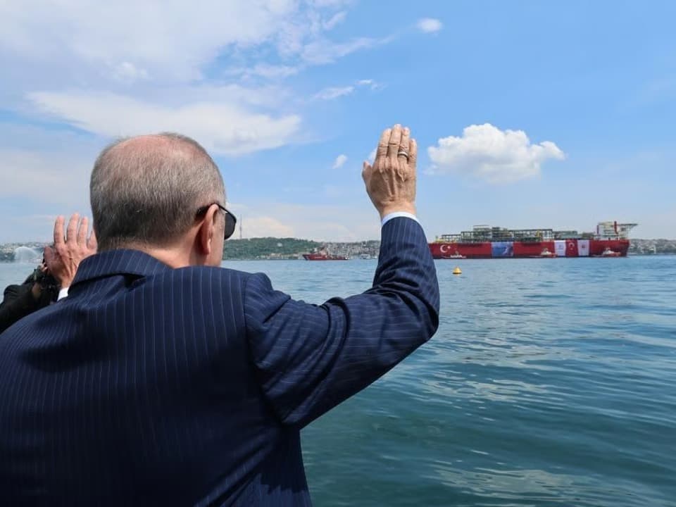 Cumhurbaşkanı Erdoğan Osman Gazi'yi uğurladı