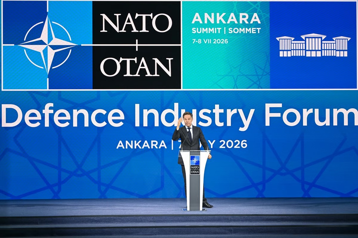 Rutte Urges Defense Revolution at Ankara Summit