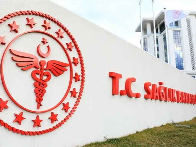 Sağlık Bakanlığından mesai açıklaması
