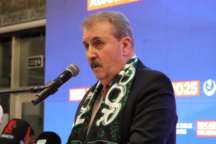 Mustafa Destici'den yargı paketlerine sert tepki: Suçun gerçek cezası verilmiyor