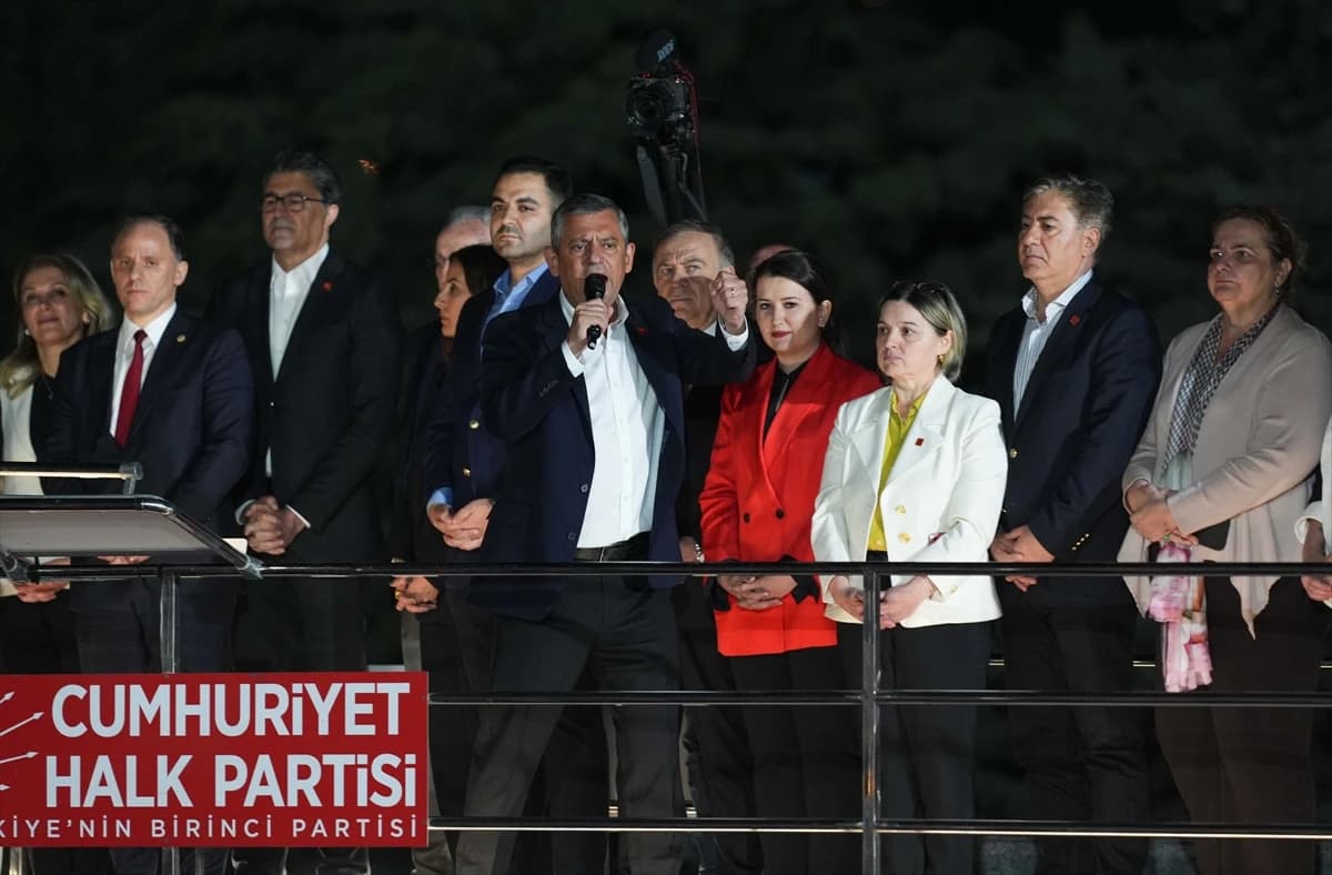 Özgür Özel'den 'hayatı durdurma' tehdidi! "Hiçbir şeyin sorumlusu ben değilim" 