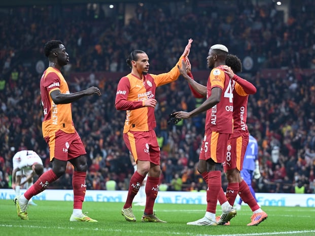 İlk yarıda Galatasaray üstünlüğü