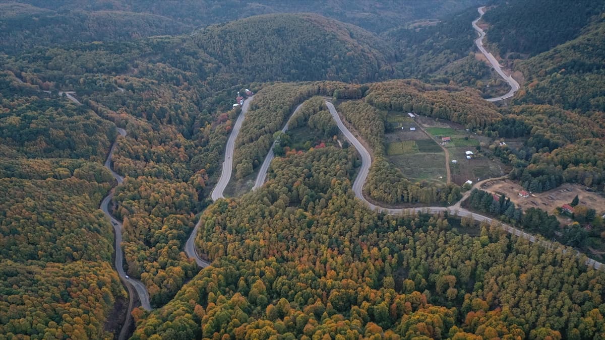 Uludağ’da Sonbahar Büyüsü: Renk Cümbüşüne Dönüşen Doğa Drone Kamerasına Yansıdı