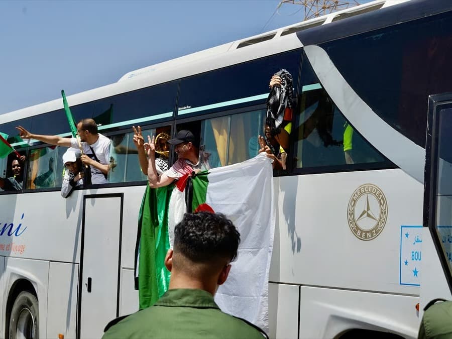 Gazze için yola çıkan konvoy Libya'da
