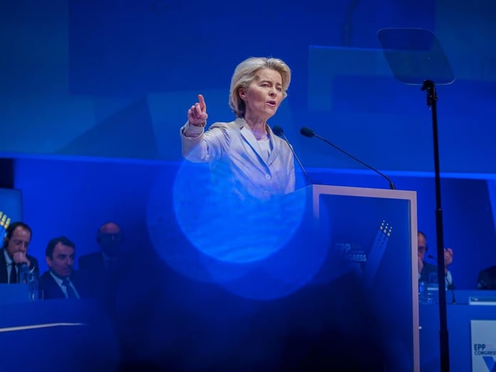 American Enterprise Institute: Rusya'nın hibrit savaşı ve Çin'in “ipek perde” planı