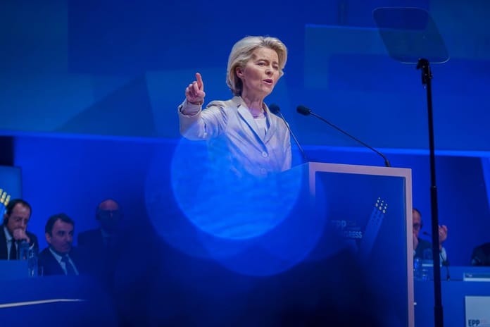 American Enterprise Institute: Rusya'nın hibrit savaşı ve Çin'in “ipek perde” planı